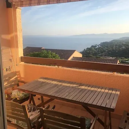 Vue Et Esterel Avec Piscine Διαμέρισμα *