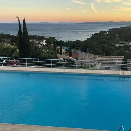 Vue Et Esterel Avec Piscine 아파트