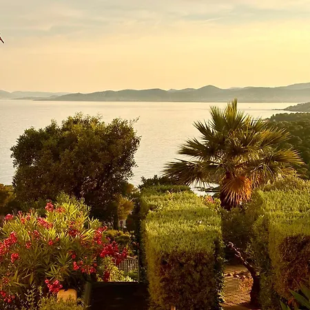 아파트 Vue Et Esterel Avec Piscine