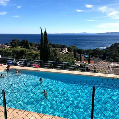 Διαμέρισμα Vue Et Esterel Avec Piscine *